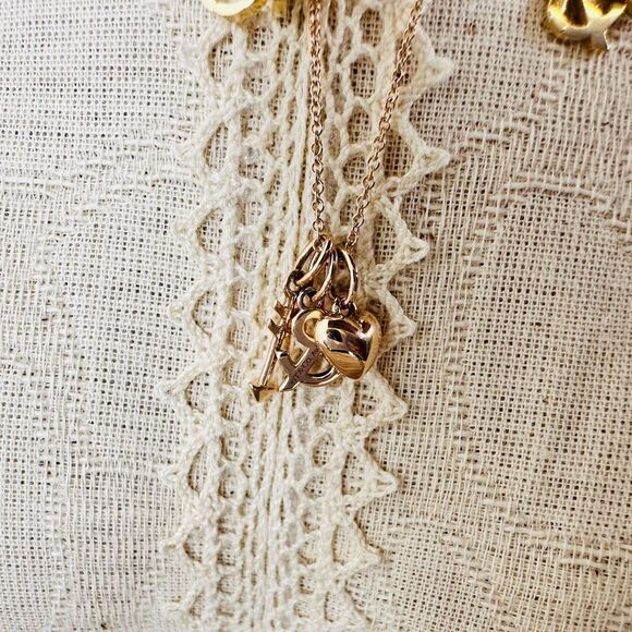 Tiffany & Co Love and Arrow Pendant Necklace in 18k Rose Gold, 16-18" - Picture 2 of 8